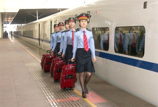 贵阳公办铁路学校高铁乘务专业都要学习哪些内容